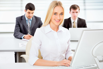 Obraz premium Beautiful businesswoman in an office