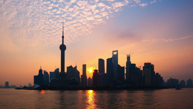 Shanghai Sunrise Time Lapse(Zoom In)