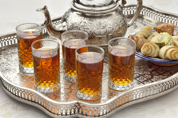 Moroccan tea with cookies