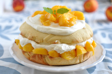 Pfirsich Torte