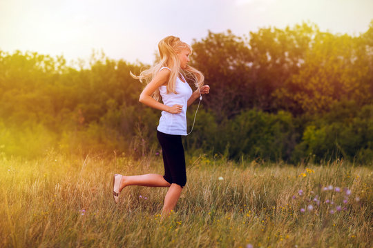 fitness sport woman blonde running runner girl nature lifestyle