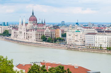 Fototapeta premium The building of the Hungarian Parliament