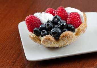 Fresh berry tart