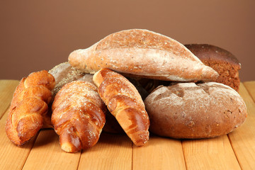 Composition with bread and rolls