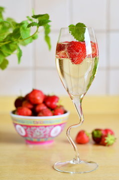 Erdbeeren mit Sekt
