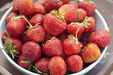 fresh strawberries in a bowl