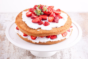 strawberry cream cake