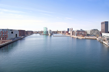 Fototapeta na wymiar W portowym mieście Kopenhaga