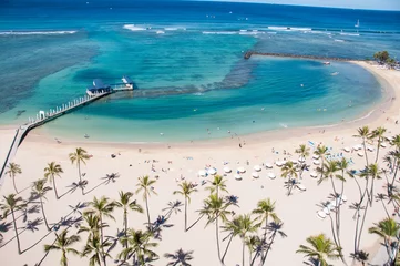 Fototapeten Famous Waikiki Beach on the Hawaiian island of Oahu. © Jeff Whyte