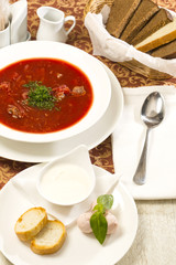 Красный борщ украинский