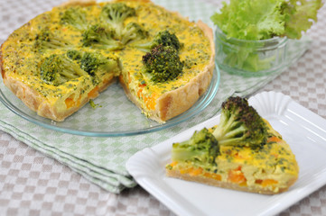 Curry Brokkoli Quiche