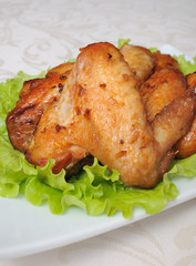 Baked chicken wings with garlic
