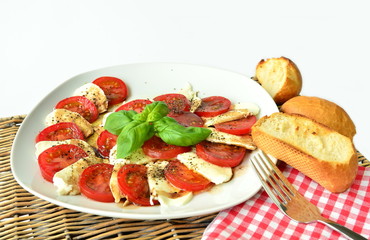 Tomaten mit Mozzarella Käse