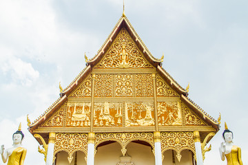 Naklejka premium buddist temple building