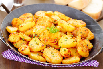 fried potatoes - Bratkartoffeln