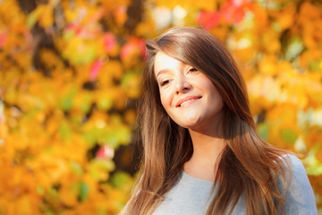 Fototapeta premium Autumn woman