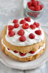 Himbeer Sahne Torte