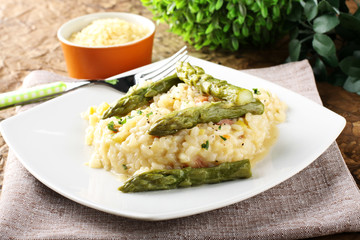 Rice with fresh asparagus