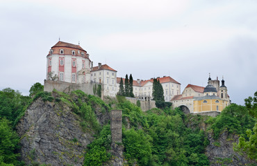 Fototapeta na wymiar Baroque castle Vranov nad Dyji