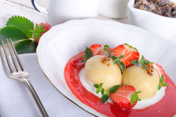  dumplings with strawberries