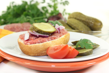 Mettbrötchen