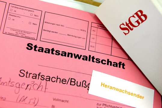 Strafakte eines Heranwachsenden