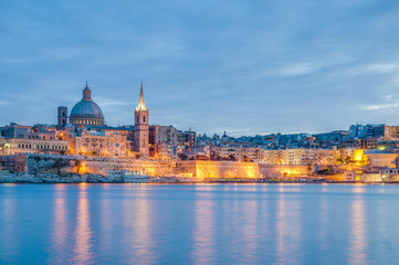 Valletta seafront skyline view, Malta - obrazy, fototapety, plakaty