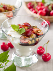 Yoghurt dessert