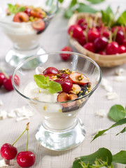 Yoghurt dessert