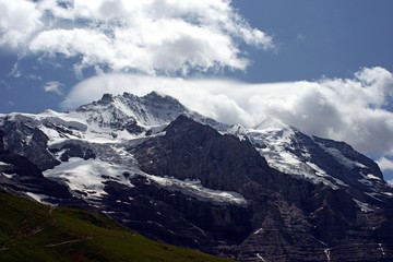 Fototapeta na wymiar Mönch - Jungfrau