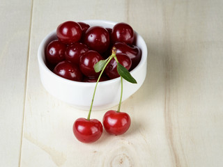 ripe cherries in bowl