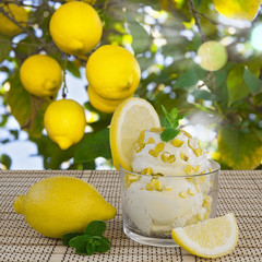 Sorbete de limón, helado.