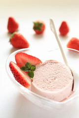 strawberry ice cream