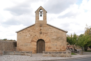 Fototapeta na wymiar Trochę starej kaplicy na wsi
