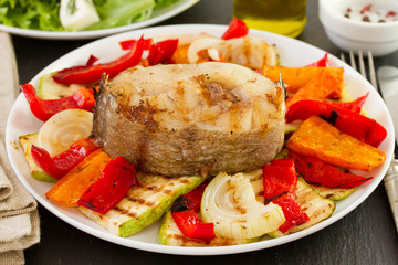 fried fish with vegetables
