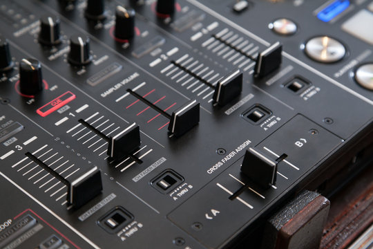 Professional line mixer with crossfader