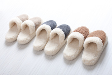 Natural woollen slippers