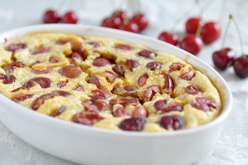 Clafoutis mit Kirschen