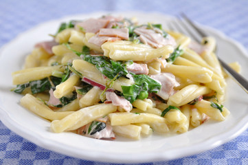 Pasta mit Mangold und Schinkenspeck