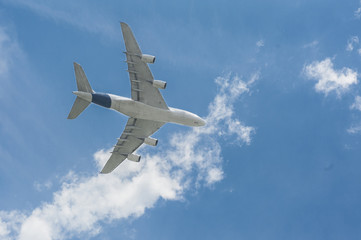 Fototapeta na wymiar samolot samolot, lot