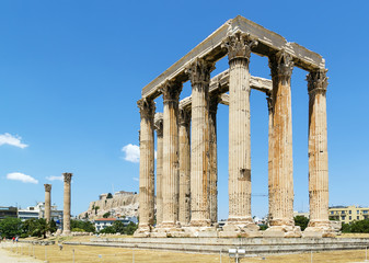 Fototapeta na wymiar Temple of Olympian Zeus, Athens