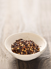 dried red chili flakes