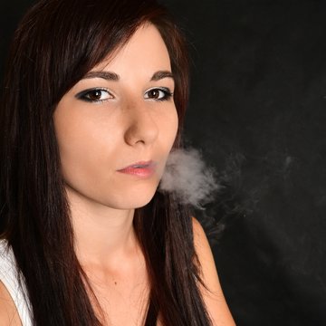 woman smoke