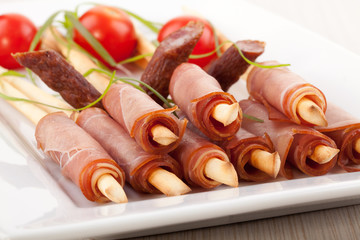 breadsticks with smoked ham