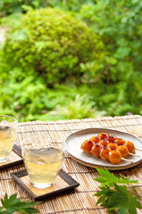 日本茶と御手洗団子