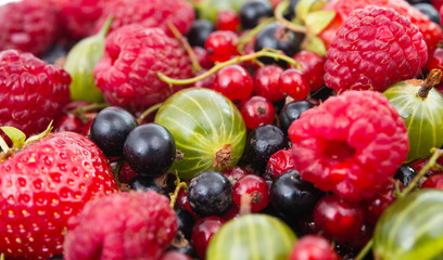 mix ripe berries