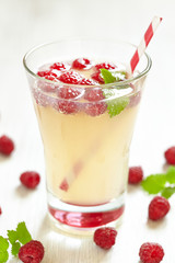 Limoncello raspberry cooler