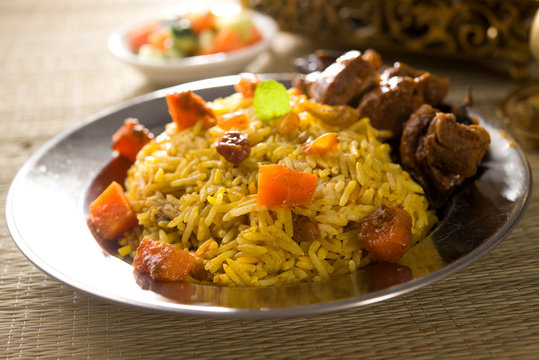 arab rice, ramadan foods in middle east usually served with tand