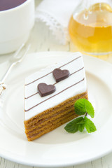 Honey cake and tea