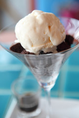 brownie with icecream